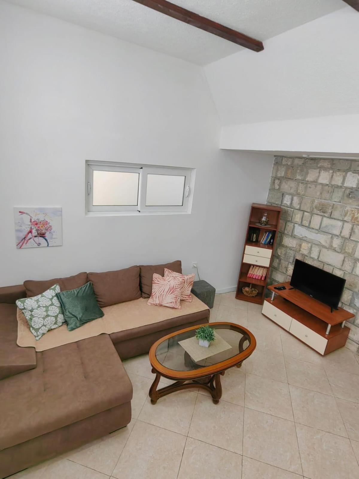 Apartment Andrea Kotor