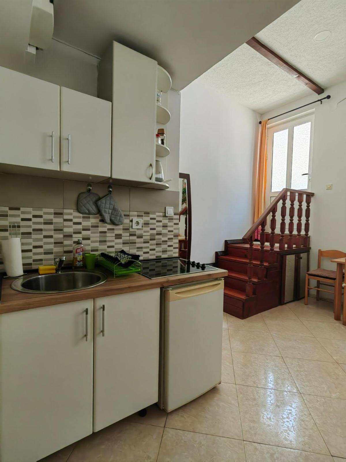 Apartment Andrea Kotor