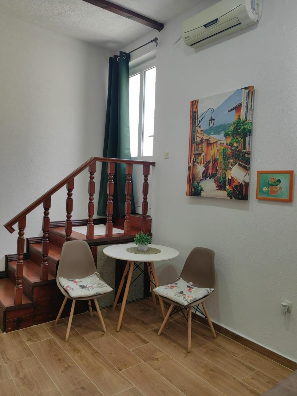 Andrea Apartment *