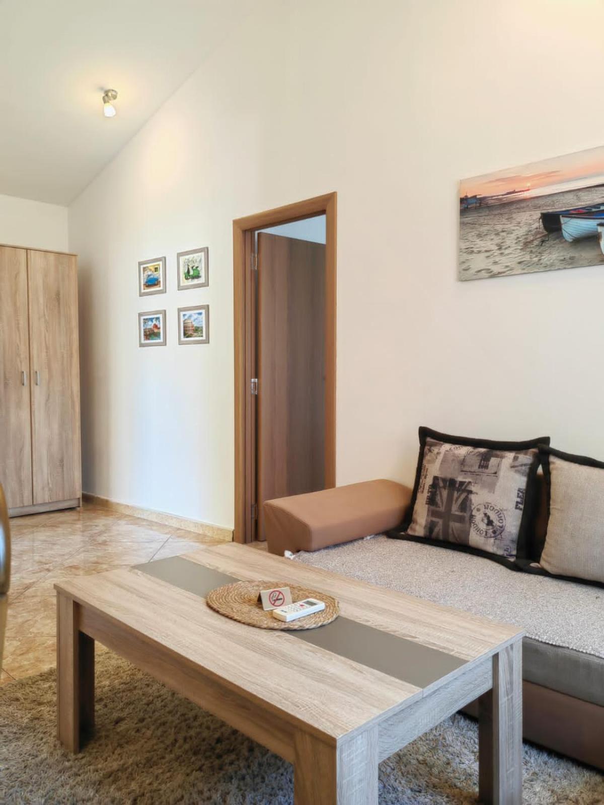 Andrea Apartman Kotor